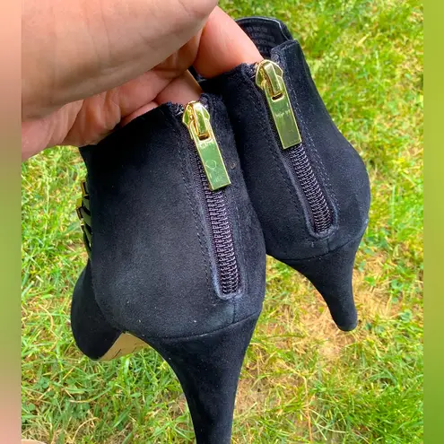 Bella Vita genuine suede leather booties❣️LIKE NEW❣️