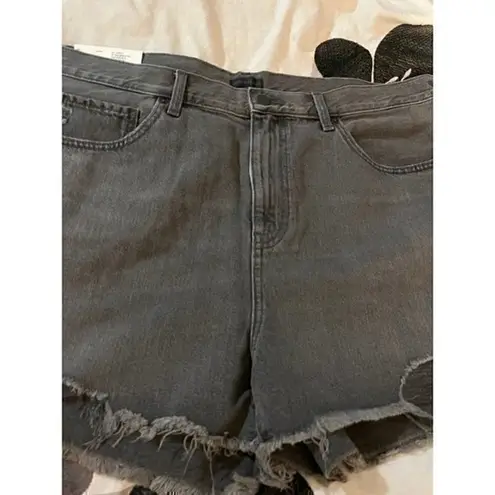 Uniqlo ☀️ High-Rise Denim Shorts Size 36