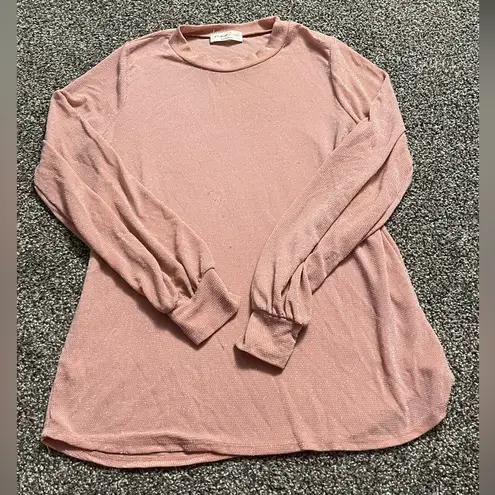 Perfect peach sparkly long sleeve business casual shirt S Pink