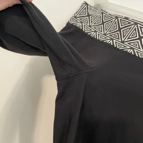 PINK - Victoria's Secret VS PINK Ultimate Reversible Crop Leggings Capri Capris S