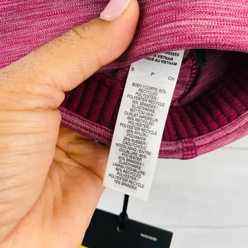 Nike Swoosh Sports Bra