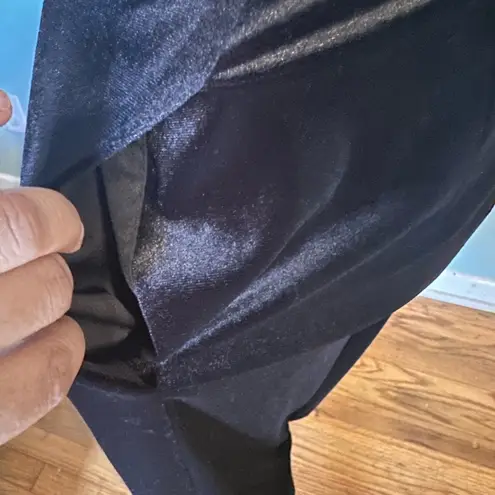 Carmen Marc Valvo Luxe by Black Velvet Jumpsuit – Size 8