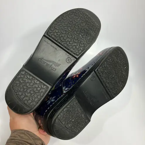 Dansko XP navy blue flower power clogs professional nurse women's size 40 9.5