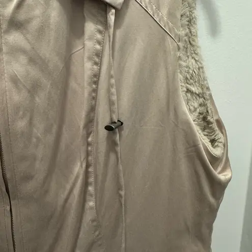 CAbi  Faux Shearling Lined Champagne Satin Zip Vest | Cozy Chic Neutral Layering