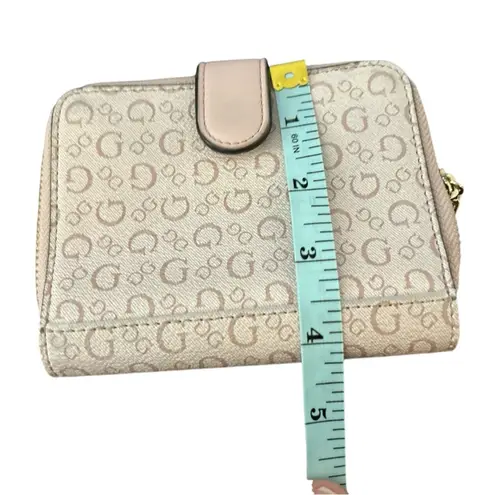 Guess Women's Ivory Zip