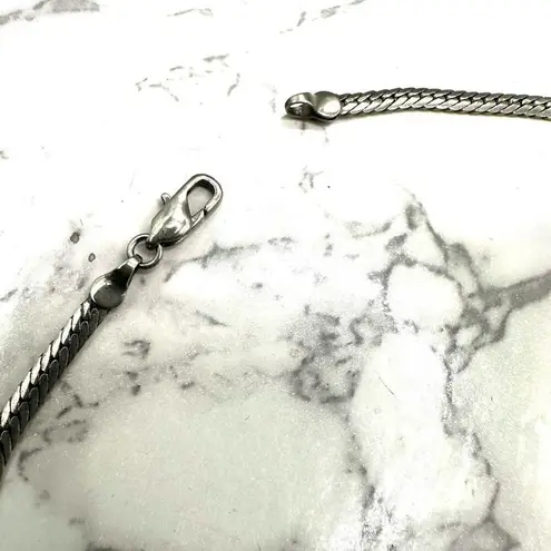 Vintage V shaped silver tone rhinestone necklace