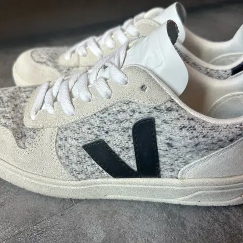 VEJA V-10 Flannel Sneakers Snow/Black Size EU 37 US 6