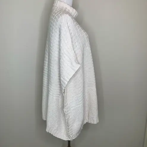 H&M Divided  Cream Textured Poncho Button Sides Sz Small OSFA - Image 4