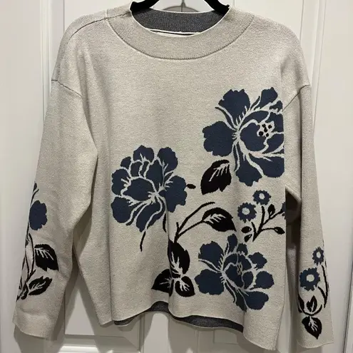 Leela & Lavender Adorable Flowered Jacquard Mock Neck Sweater Sz S Ivory/Blue Blue