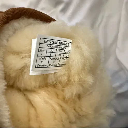 UGG EUC Classic Tall II Chestnut Boots