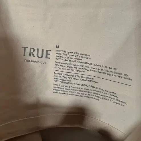 True & Co Triangle Bralette in Beige Everybody Adjustable Strap Size Medium