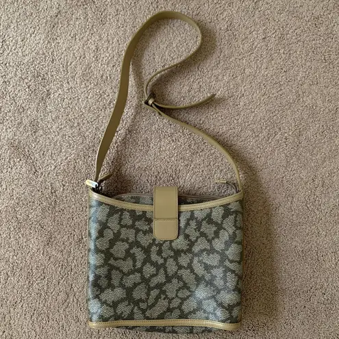 YSL Authentic Yves Saint Laurent Vintage Women's Logo Shoulder Crossbody bag