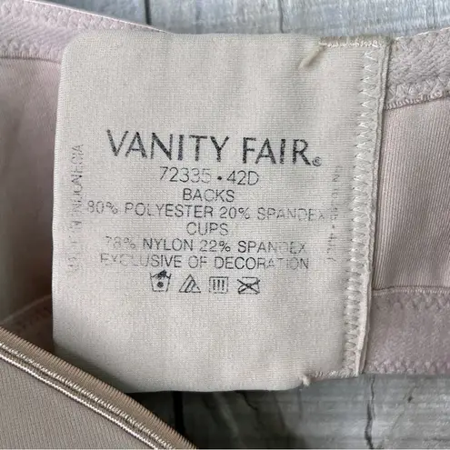 Vanity Fair Size 42 D Model 7233 S Slightly Padded No Wire Tan Bra Adj. Straps
