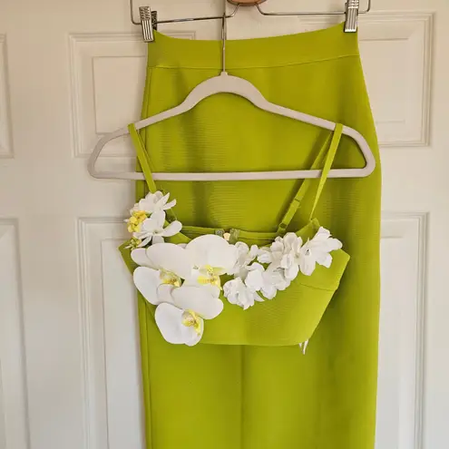 Rajiv Flower Bandage Skirt Set Green 3D Floral Size Small Stunning