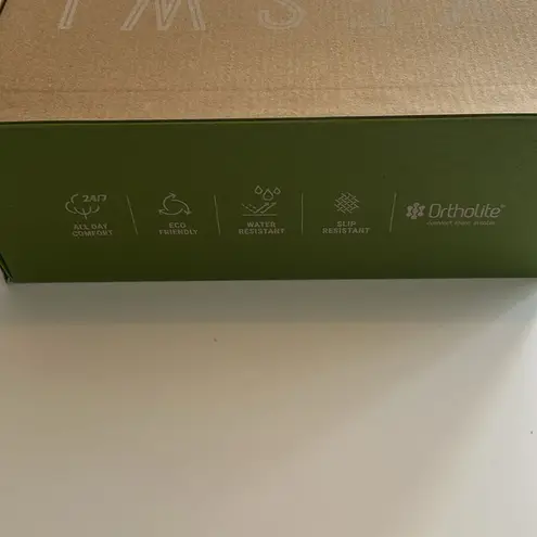 KESWI Women's Black Speckled Athletic Slip On Uniform Shoes, Size 7, NWT Black