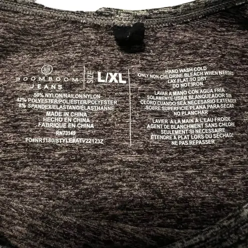 Boom Boom Jeans long sleeved gradient colors cropped workout top size L/XL