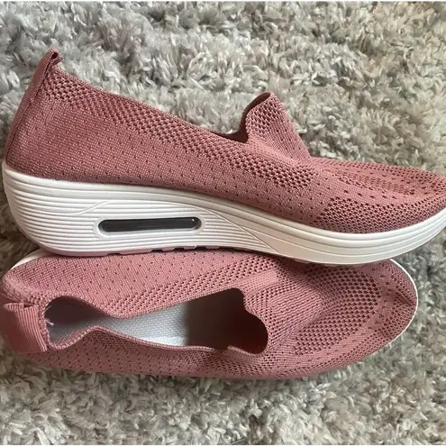 WOMENS MESH BREATHABLE PLATFORM SLIP ONS Pink Size 7.5