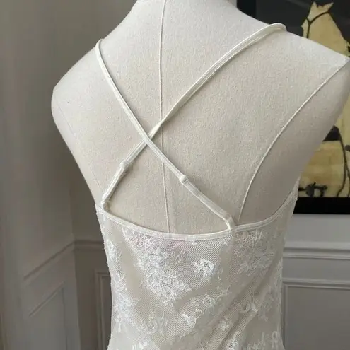 Victoria's Secret  stretchy sheer lace chemise ivory Small