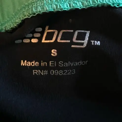 Bcg Dark Gray and Green Compression Active Shorts Inseam 5" Size Small