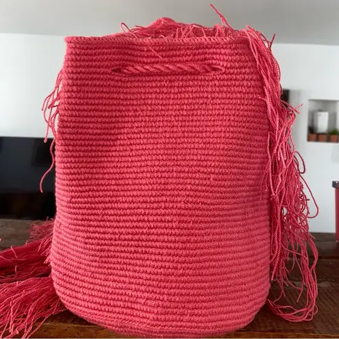 Authentic 100% Wayuu Mochila Colombian Bag Medium Size Crossbody Pink Fringed