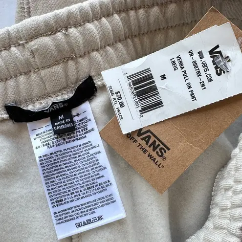 Vans NWT  Versa Pull On Pant in Beige