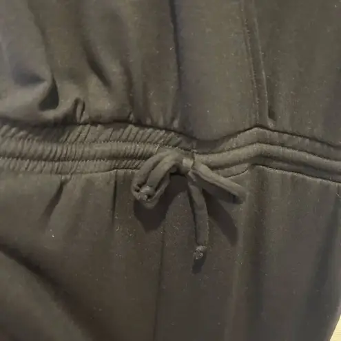 Beyond Yoga Black Overlapping Long Sleeve Fleece Jumpsuit Large