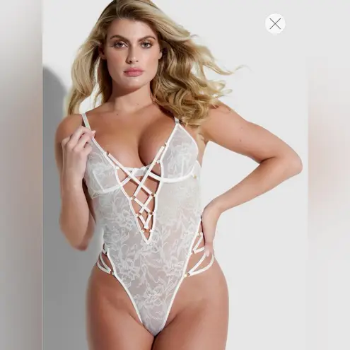 Frederick's of Hollywood NWT Frederick’s of Hollywood Lana Lucia Purple Lace Teddy Underwire - L