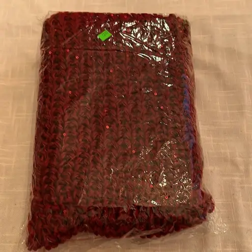 NWOT infinity scarf w/ sparkly sequins on 1 side & multi colored on the other Red