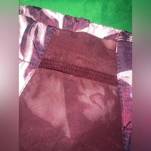 FP Movement Maroon and White Tie