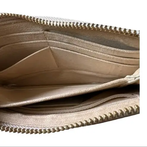 Vash Polaris Flat Wristlet in Cream Croc