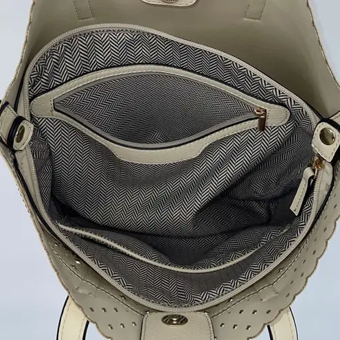 Womens Cream Sylviee Cut