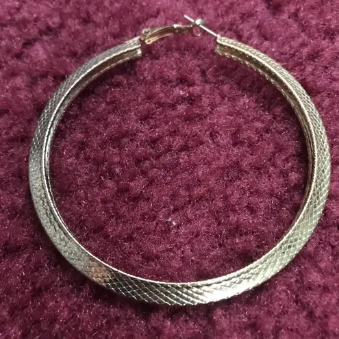 4” Textured Gold Latina Hoop Earrings