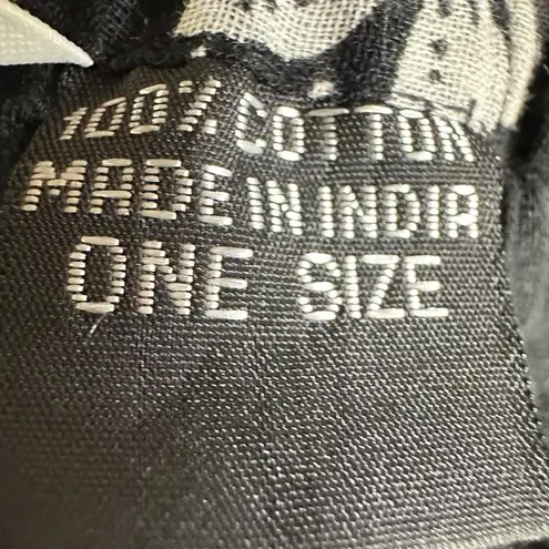 Vintage 90s Bohemian Floral Patchwork Full Circle Skirt One Size Indian Cotton Black