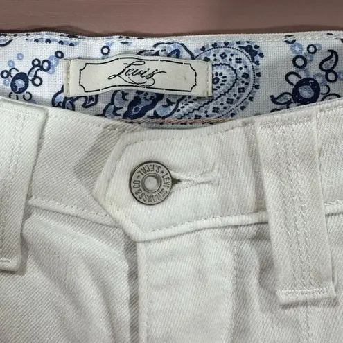 Levi's  Women's White Faux Flap Front Pocket Crop Jeans Size 4