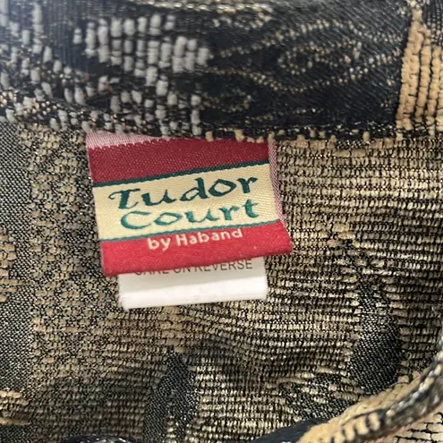 TUDOR COURT (By Haband) Vintage 70's