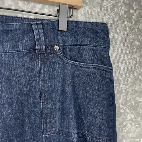 Dalia Collection Women's Dark Wash Denim Capris - Plus Size 14W - Bermuda Shorts