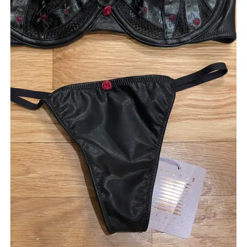Savage X Fenty Size XS/30C Renaissance Rose Demi Bra & Thong Set Black Lace New