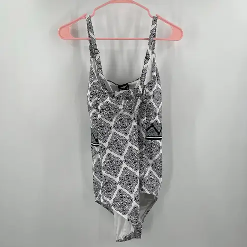 La Blanca Swimsuit Size 18W Oasis Strappy One Piece Mio NWT Paisley B&W Plus