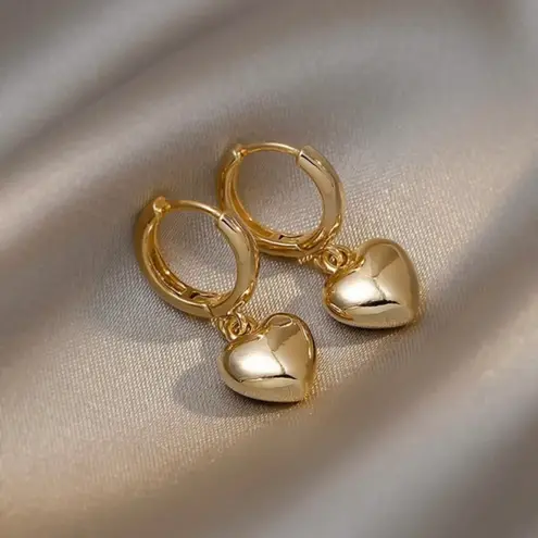 18K Gold Plated Love Heart Dangle Drop Earrings for Women