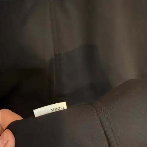 Vuori Halo Basin Bomber women’s Medium $198 Still on Site