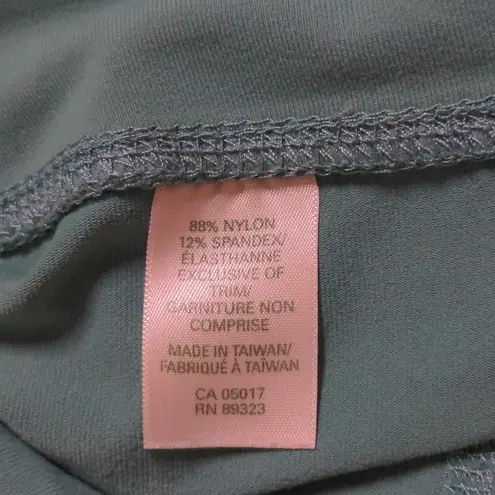 Roots Canada Yoga Capri Leggings in Green – Size M – EUC