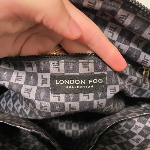 London Fog NWOT | women’s solid black glossy scale textured handbag purse bag