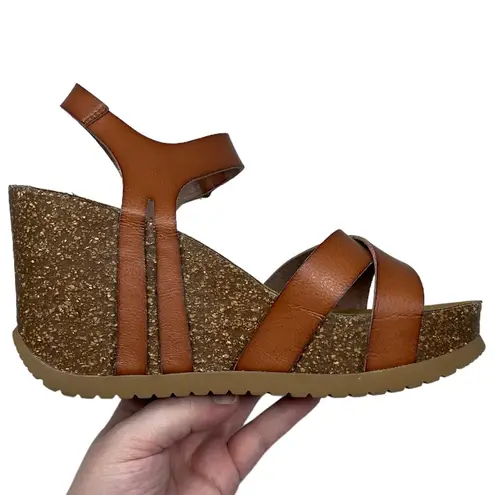 Kori Bjorndal  Brown Wedge Crisscross Cork Sole Sandals Women's Size 7.5