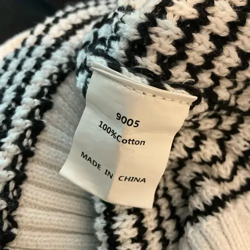 PRETTYGARDEN Black and White Knit Sweater Size XL