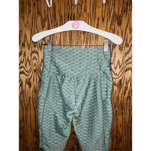 Love Streak Green Biker Shorts Woman’s Size Small
