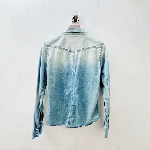 American Eagle  || Women's Denim Long Sleeve Shirt Vintage Wash Medium