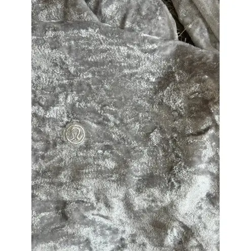 Lululemon RARE!  Grey/Silver Velvet Jogger