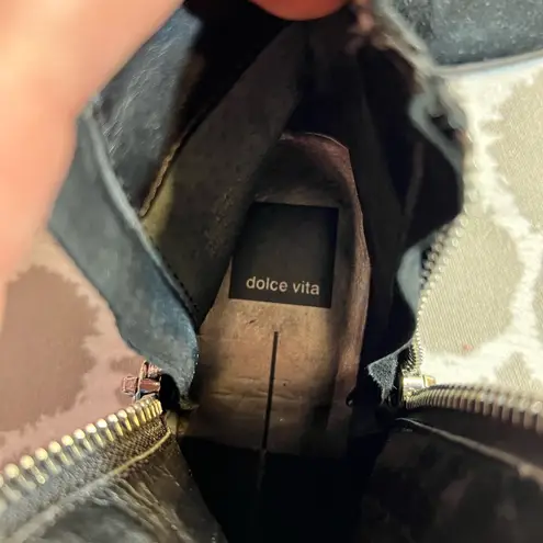 Dolce Vita Black Ankle Boots with Sleek Design Size 6.5