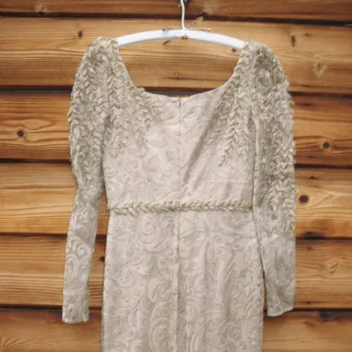 Mac Duggal NWT 11187 Gold Embroidered Lace Applique Shoulder Detail Trumpet Gown