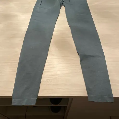 Alphalete  “Amplify” Teal Legging